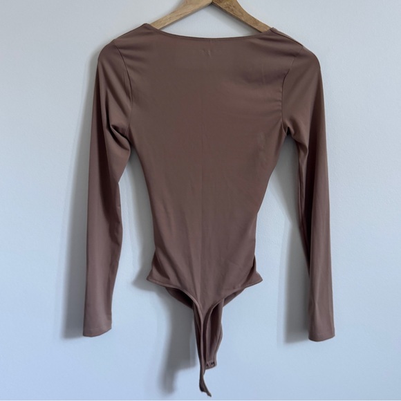 Abercrombie & Fitch Soft A&F Bodysuit Size XS Brown Cinched Long Sleeve Top - Picture 4 of 4